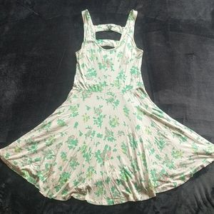 Floral Summer Back Cut-Out Dress